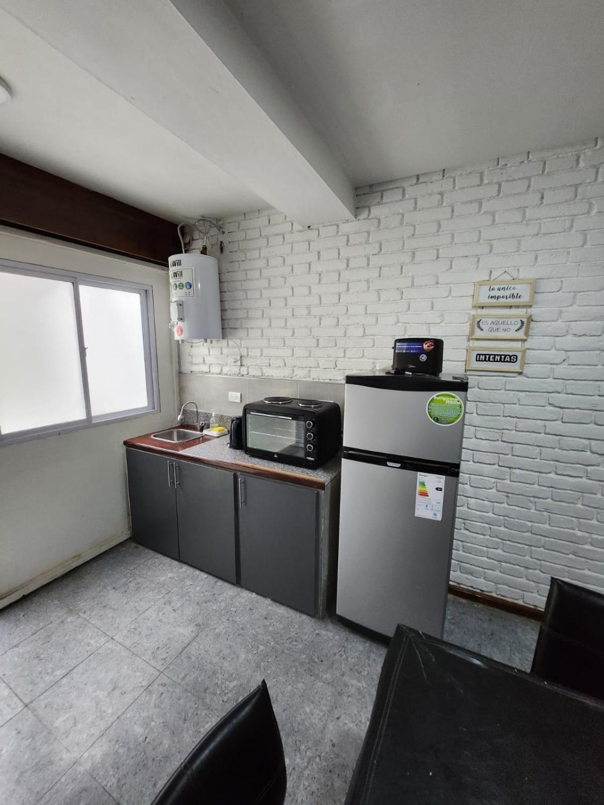 Departamento Ubicadisimo Calle Chile Con Estacionamiento Incluido Capital Mendoza 2 Daire Dış mekan fotoğraf