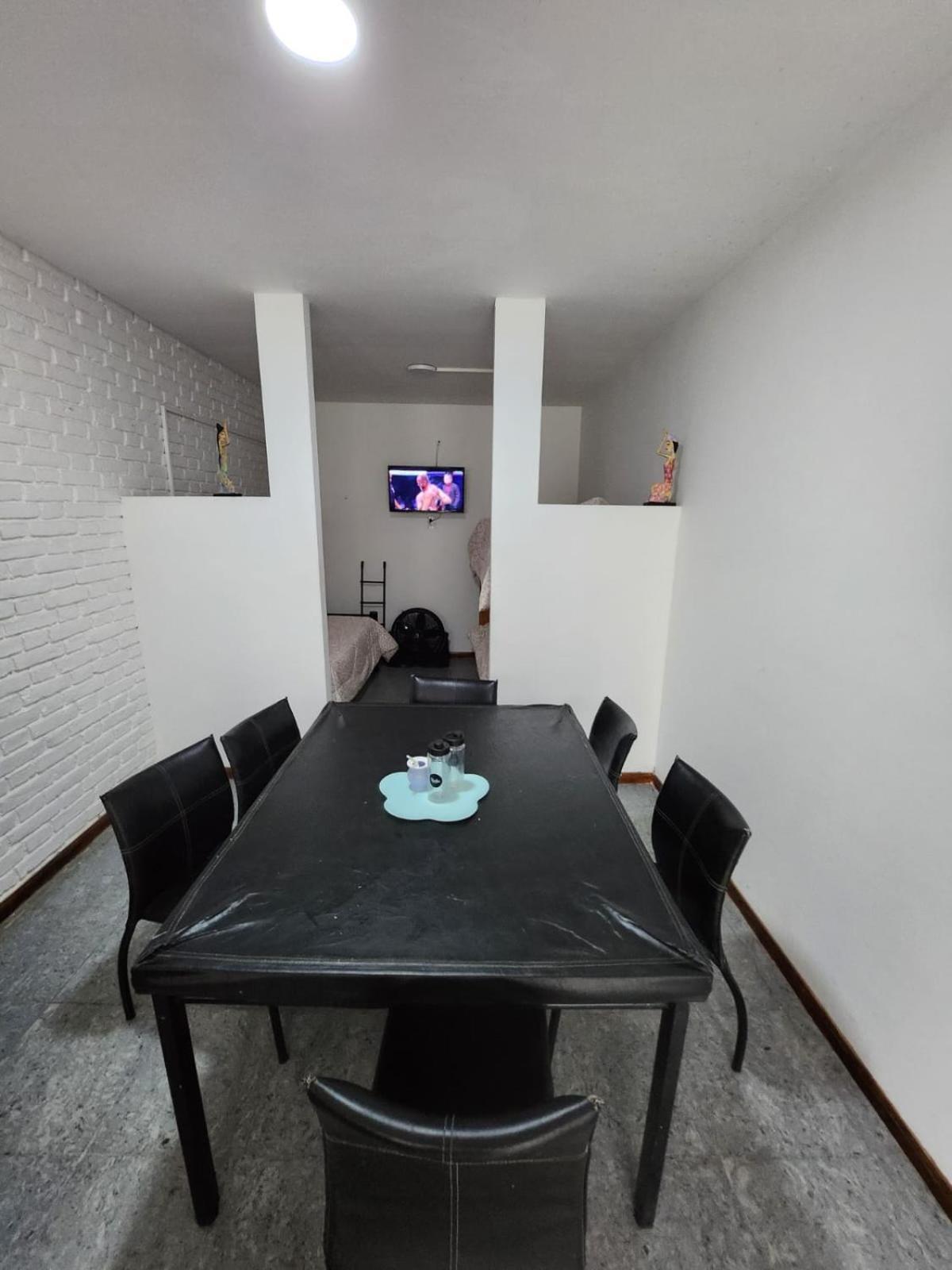 Departamento Ubicadisimo Calle Chile Con Estacionamiento Incluido Capital Mendoza 2 Daire Dış mekan fotoğraf