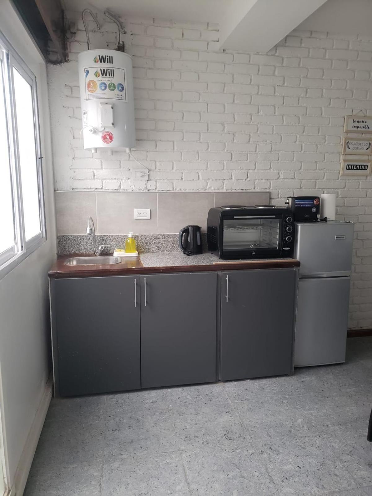 Departamento Ubicadisimo Calle Chile Con Estacionamiento Incluido Capital Mendoza 2 Daire Dış mekan fotoğraf